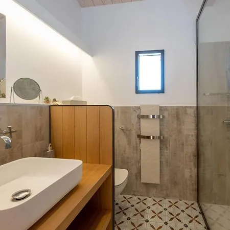 Maison Neuve A Deux Pas De La فيلة *